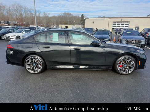 Used 2025 BMW i5 M60 w/ Executive Package image 9