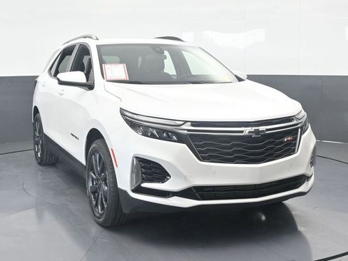 Used 2023 Chevrolet Equinox RS image 9