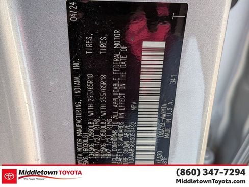 Certified 2024 Toyota Grand Highlander XLE image 38