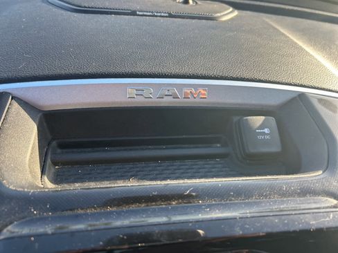 Used 2019 RAM 1500 Laramie image 25