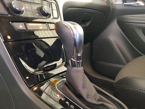 Used 2020 Buick Encore Preferred FWD image 26