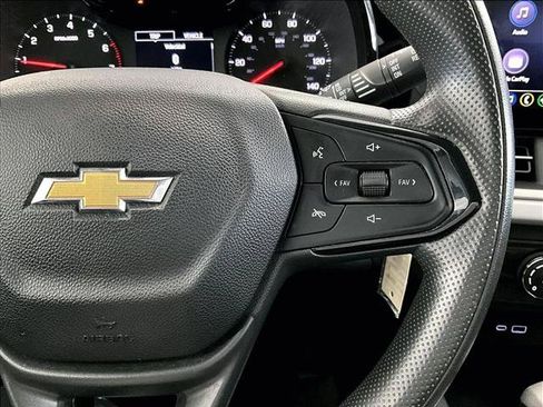 Used 2024 Chevrolet Trax LS FWD image 21