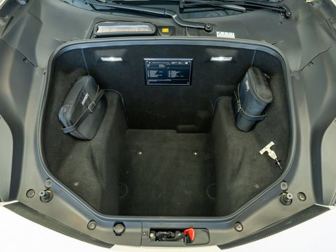 Certified 2016 Ferrari 488 GTB RWD image 22