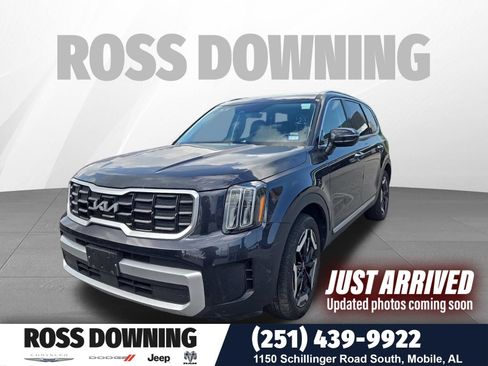 Used 2025 Kia Telluride S FWD image 1
