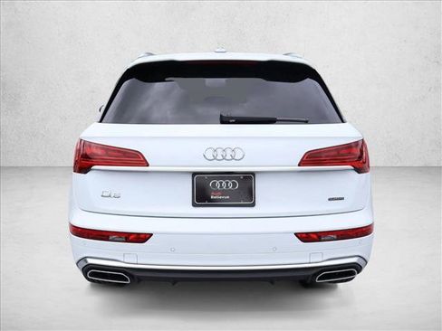 Used 2023 Audi Q5 2.0T Premium w/ Convenience Package AWD/4WD image 8