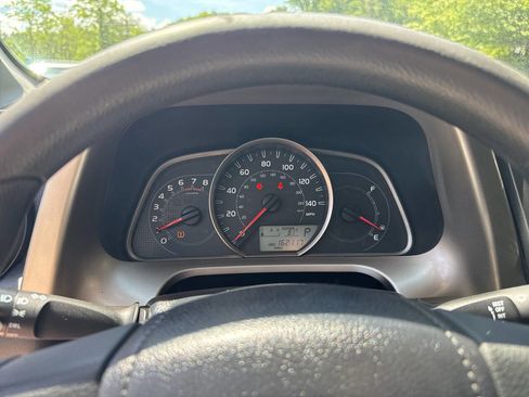 Used 2015 Toyota RAV4 LE AWD/4WD image 11