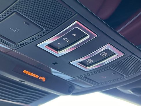 Used 2024 Jaguar XF R-Dynamic SE image 31