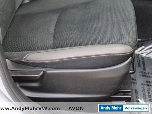 Used 2017 Subaru Crosstrek 2.0i Premium image 20