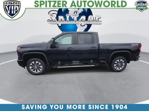 Used 2024 Chevrolet Silverado 2500 Custom w/ Custom Value Package image 6
