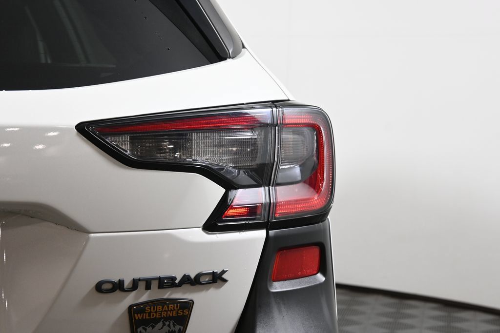 Used 2022 Subaru Outback Wilderness AWD/4WD image 12