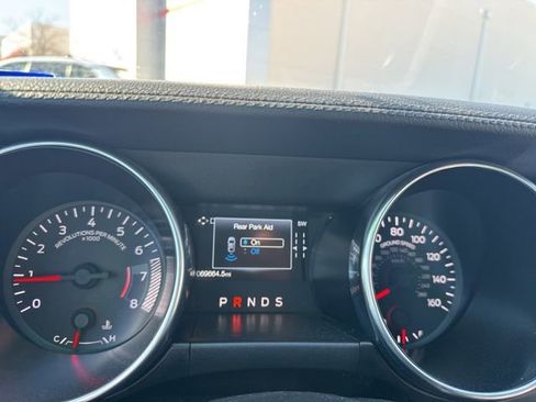 Used 2021 Ford Mustang Premium image 13