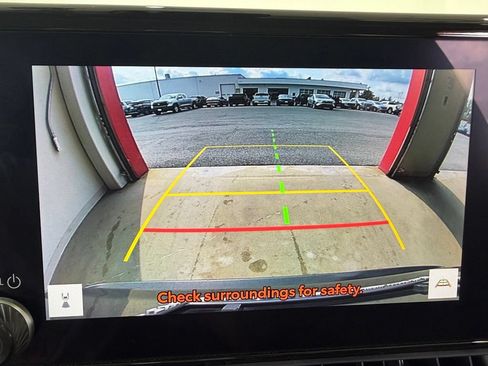 Used 2025 Toyota RAV4 XLE AWD/4WD image 26