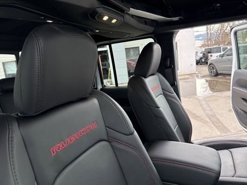 New 2026 Jeep Gladiator Rubicon AWD/4WD image 16
