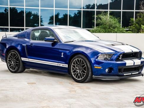 Used 2013 Ford Mustang Shelby GT500 RWD image 57