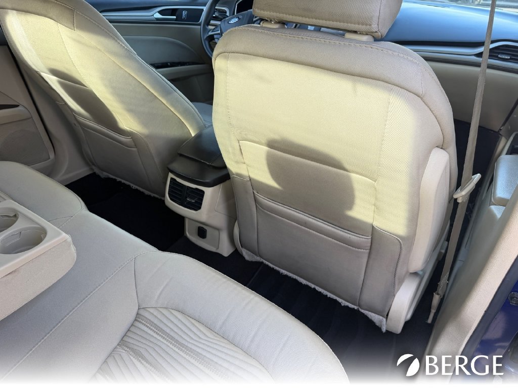 Used 2016 Ford Fusion SE FWD image 18