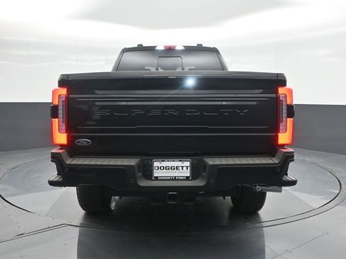 New 2026 Ford F250 Platinum w/ FX4 Off-Road Package image 17