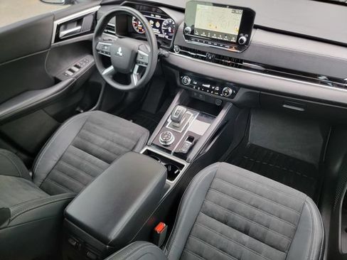 Used 2023 Mitsubishi Outlander SE Black Edition AWD/4WD image 40