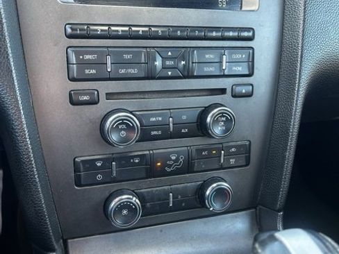 Used 2014 Ford Mustang Convertible image 10