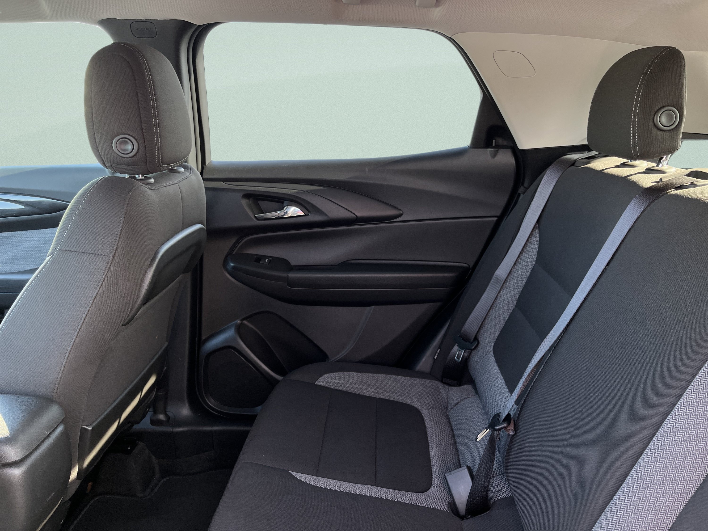 Used 2025 Chevrolet TrailBlazer LT AWD/4WD image 21