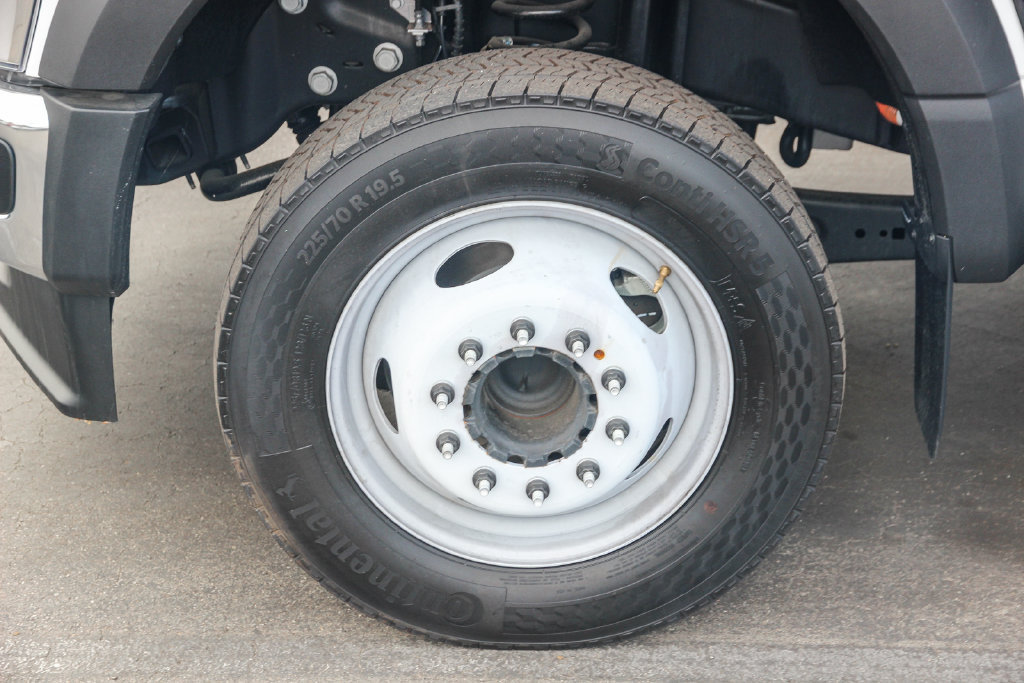 New 2025 Ford F550 2WD Regular Cab Super Duty image 13