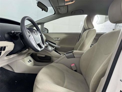 Used 2013 Toyota Prius Two image 4