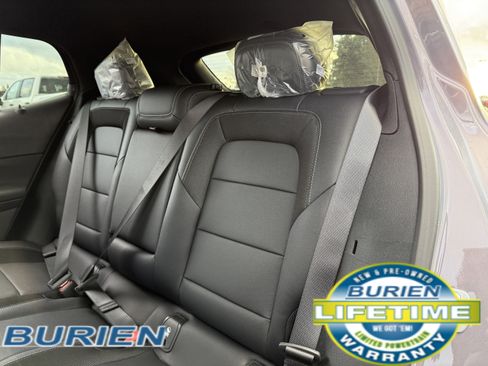 New 2026 Chevrolet Equinox EV LT image 28