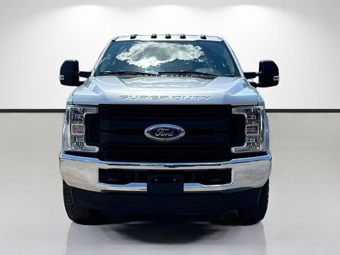 Used 2019 Ford F350 XL w/ Power Equipment Group AWD/4WD image 8