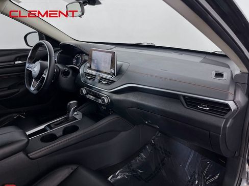 Used 2021 Nissan Altima 2.5 SR w/ SR Premium Package FWD image 32