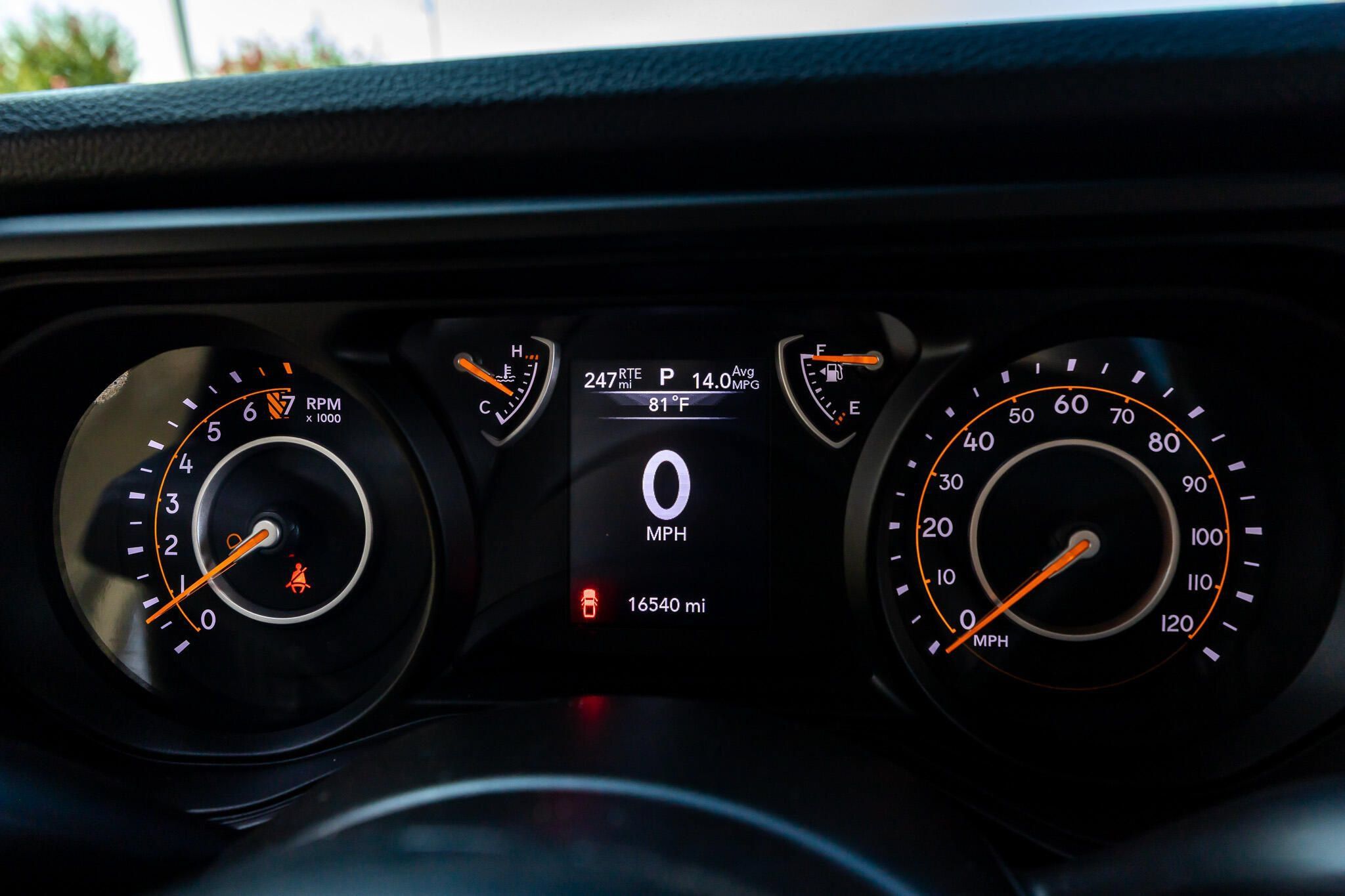 Used 2025 Jeep Gladiator Sport AWD/4WD image 19