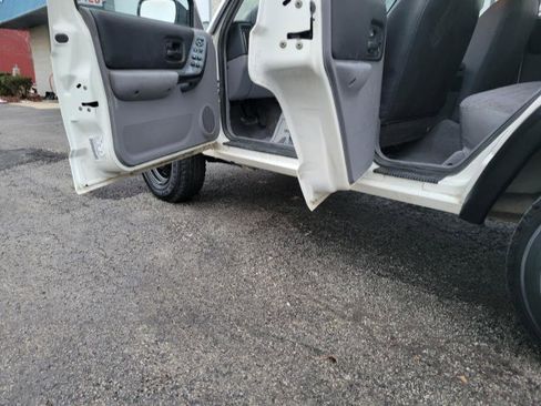 Used 1998 Jeep Cherokee SE image 29