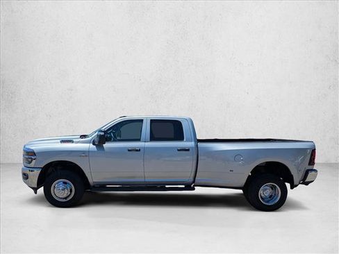 New 2026 RAM 3500 Tradesman AWD/4WD image 9