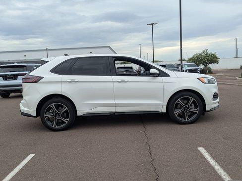 Used 2021 Ford Edge ST image 7
