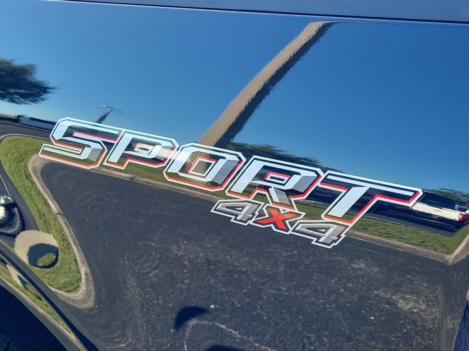 Certified 2022 Ford F150 4x4 SuperCrew image 7