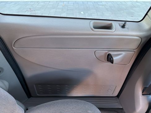 Used 2003 Dodge Grand Caravan Sport FWD image 83