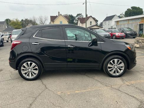 Used 2020 Buick Encore Preferred AWD/4WD image 2