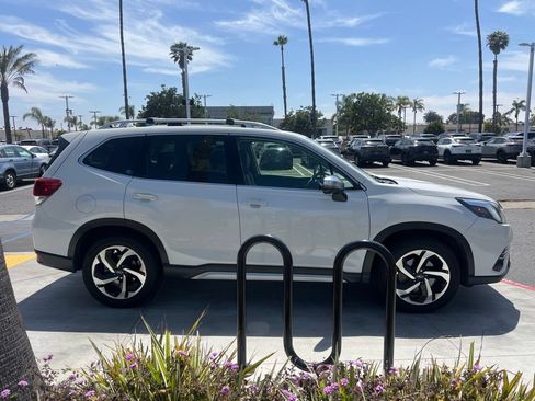 Used 2022 Subaru Forester Touring w/ Popular Package #2 AWD/4WD image 6
