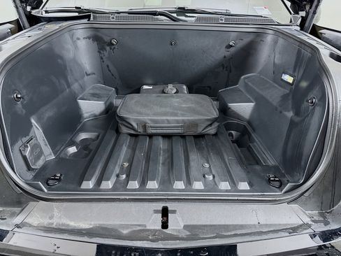 Used 2024 Chevrolet Silverado EV RST AWD/4WD image 32