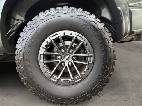 Used 2019 Ford F150 Raptor w/ Equipment Group 802A Luxury AWD/4WD image 11