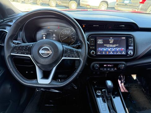 Used 2022 Nissan Kicks SR w/ Interior Electronics Package image 27
