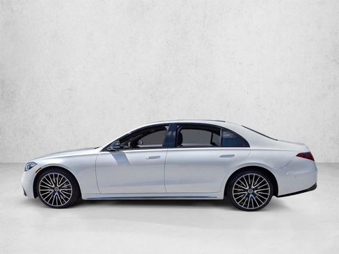Certified 2023 Mercedes-Benz S 500 4MATIC w/ AMG Line image 9
