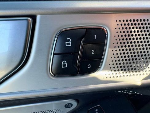 Used 2021 Ford Explorer ST w/ Equipment Group 401A image 21