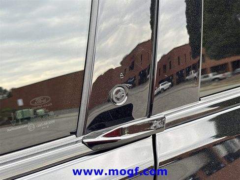 Certified 2025 Ford Mustang Mach-E Premium image 41