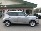 Used 2025 Kia Soul S image 3