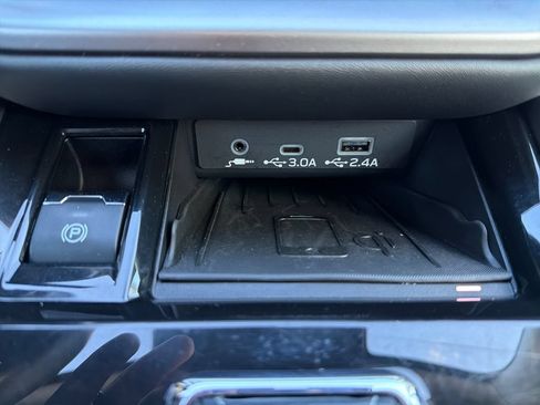 Certified 2024 Subaru Outback Premium AWD/4WD image 43