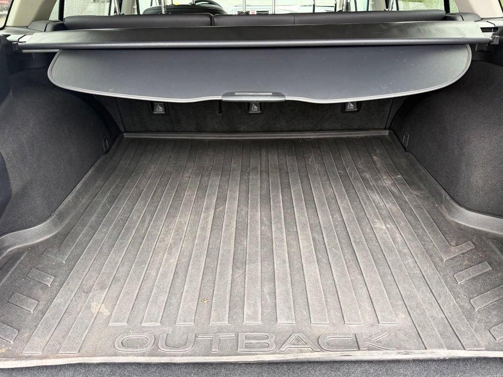 Used 2017 Subaru Outback 2.5i Limited AWD/4WD image 48