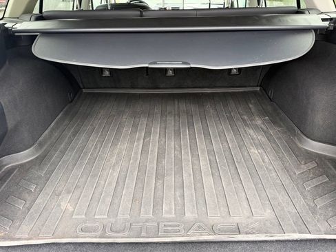 Used 2017 Subaru Outback 2.5i Limited AWD/4WD image 48