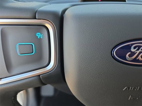 New 2025 Ford Expedition Active image 41