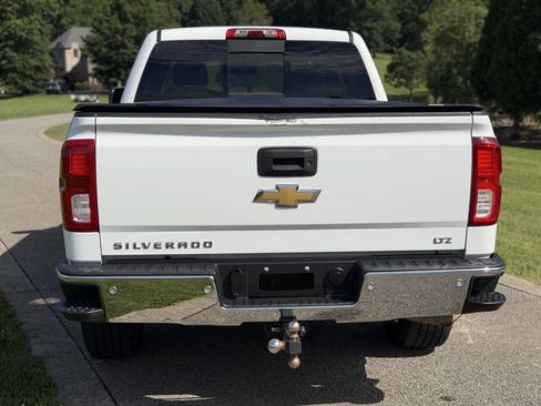 Used 2016 Chevrolet Silverado 1500 LTZ w/ Sport Package AWD/4WD image 9