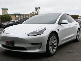 Used 2022 Tesla Model 3 Standard Range image 1