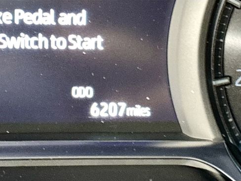 Used 2024 Toyota Venza Nightshade image 14